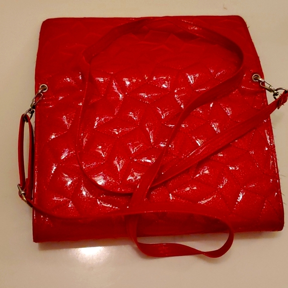 Cross Body - Picture 4 of 4